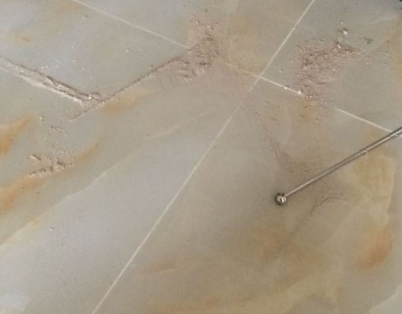 盖州瓷砖空鼓维修公司分享粘合剂选择不当在瓷砖铺贴过程中可能导致以下问题